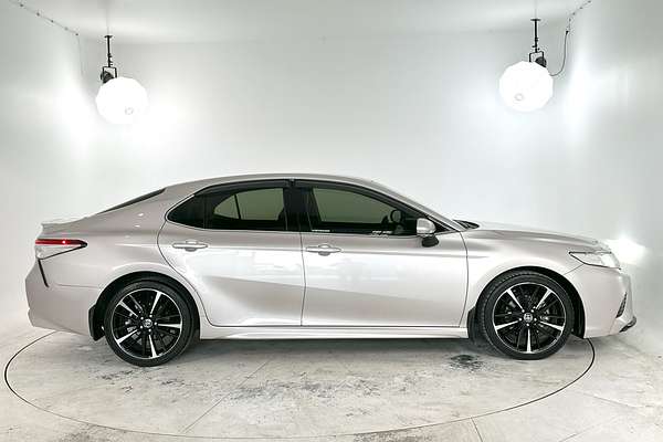 2020 Toyota Camry SX GSV70R