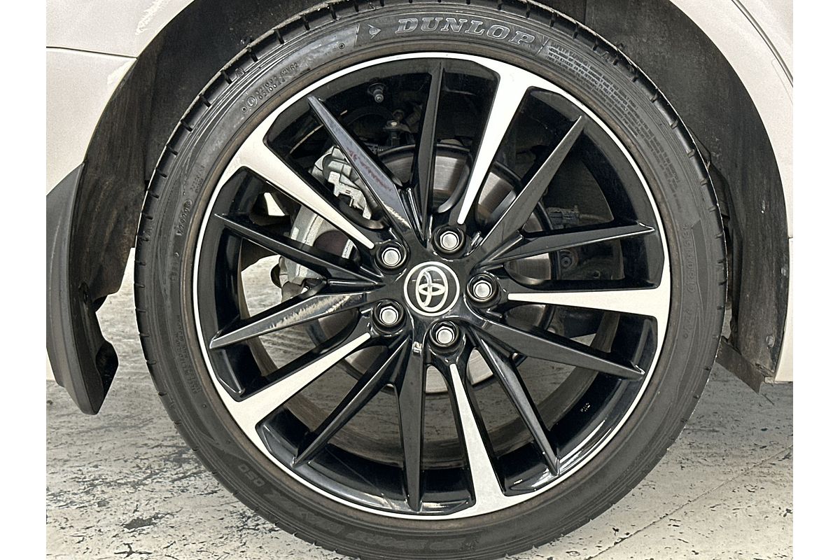 2020 Toyota Camry SX GSV70R