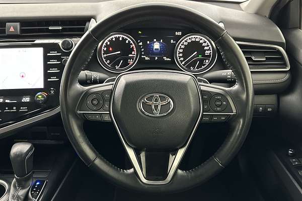 2020 Toyota Camry SX GSV70R