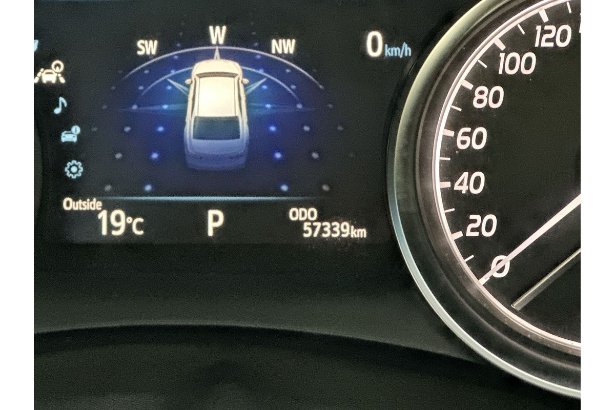 2020 Toyota Camry SX GSV70R