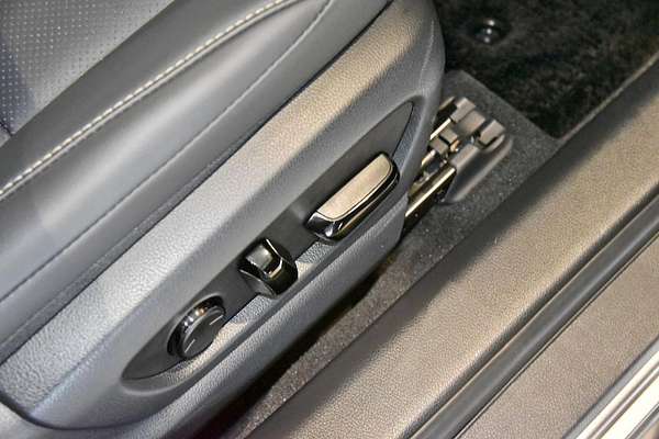 2024 Lexus ES ES250 Luxury AXZA10R