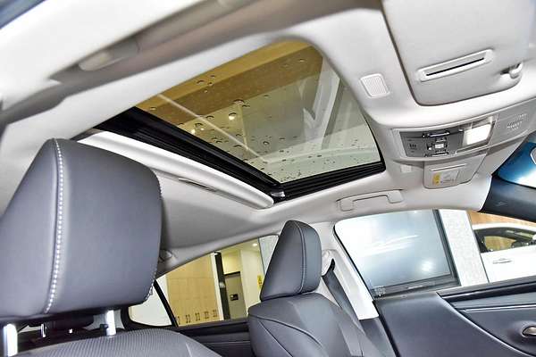 2024 Lexus ES ES250 Luxury AXZA10R