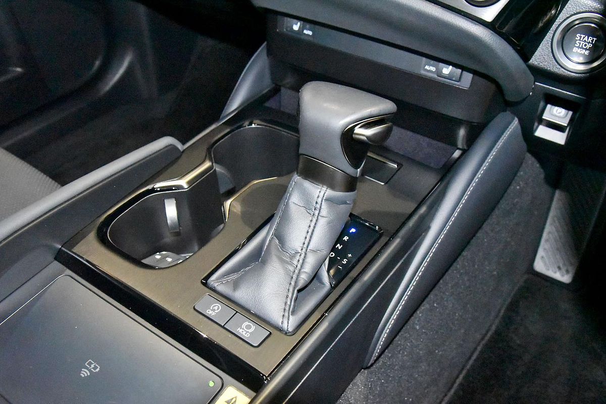 2024 Lexus ES ES250 Luxury AXZA10R