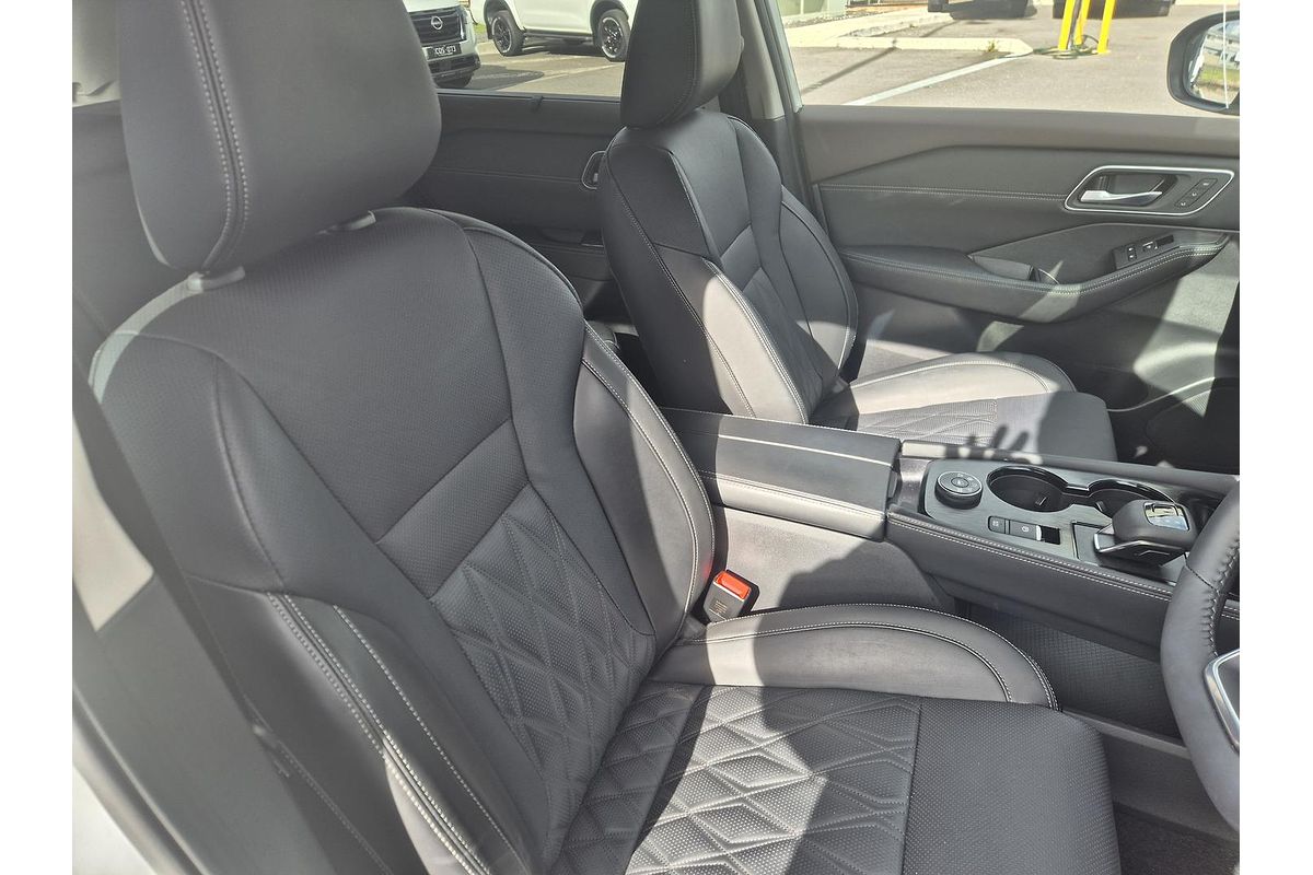 2025 Nissan X-TRAIL Ti-L T33