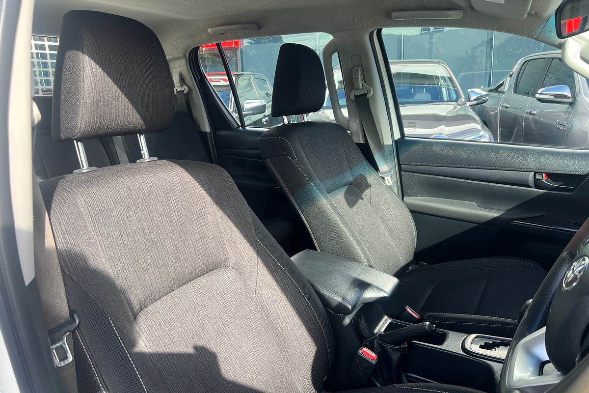 2022 Toyota Hilux SR GUN126R