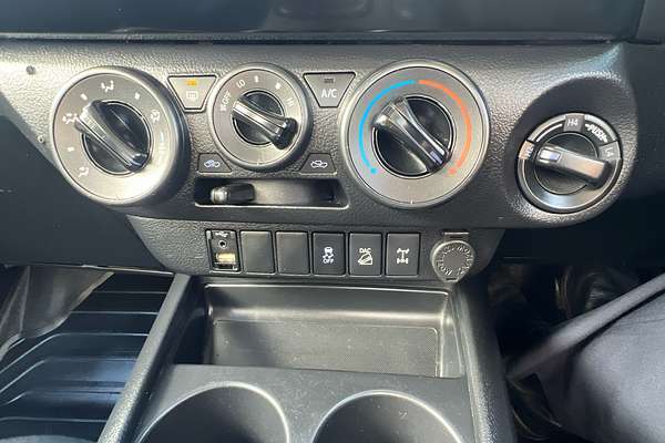 2022 Toyota Hilux SR GUN126R