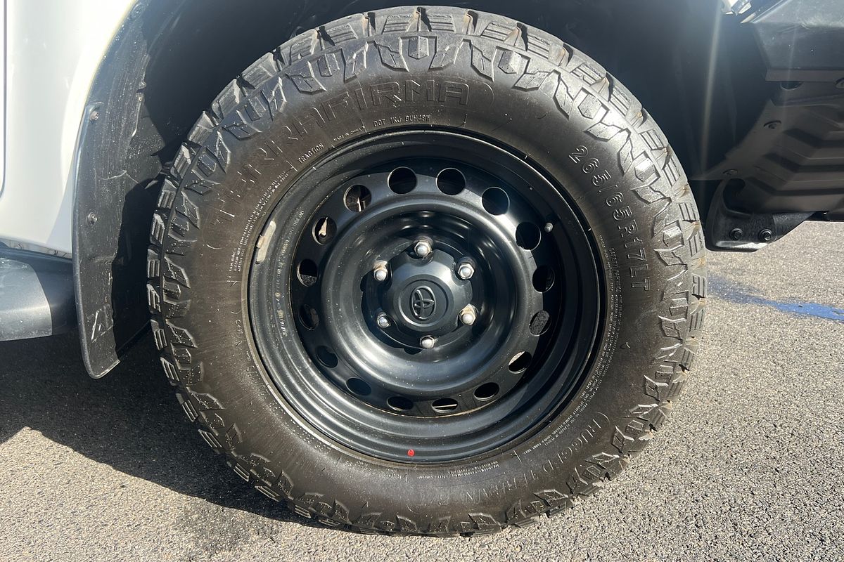 2022 Toyota Hilux SR GUN126R