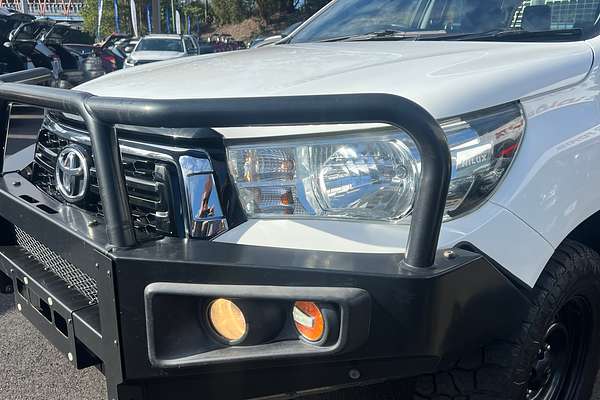 2022 Toyota Hilux SR GUN126R