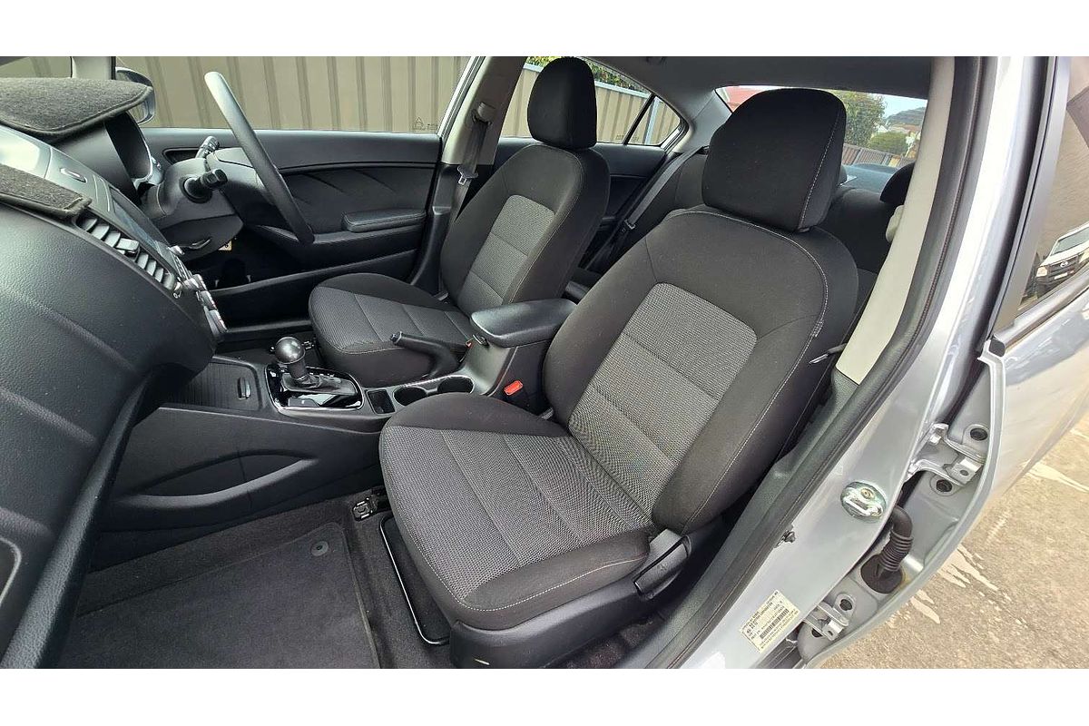 2017 Kia Cerato S YD