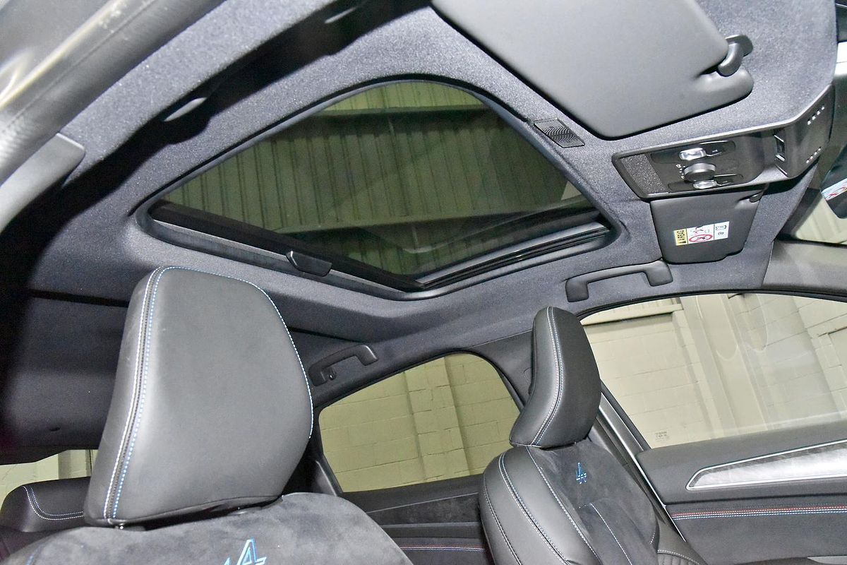 2025 Renault Arkana Esprit Alpine JL1