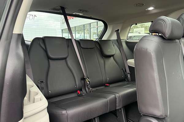 2023 Kia Carnival Special Edition KA4