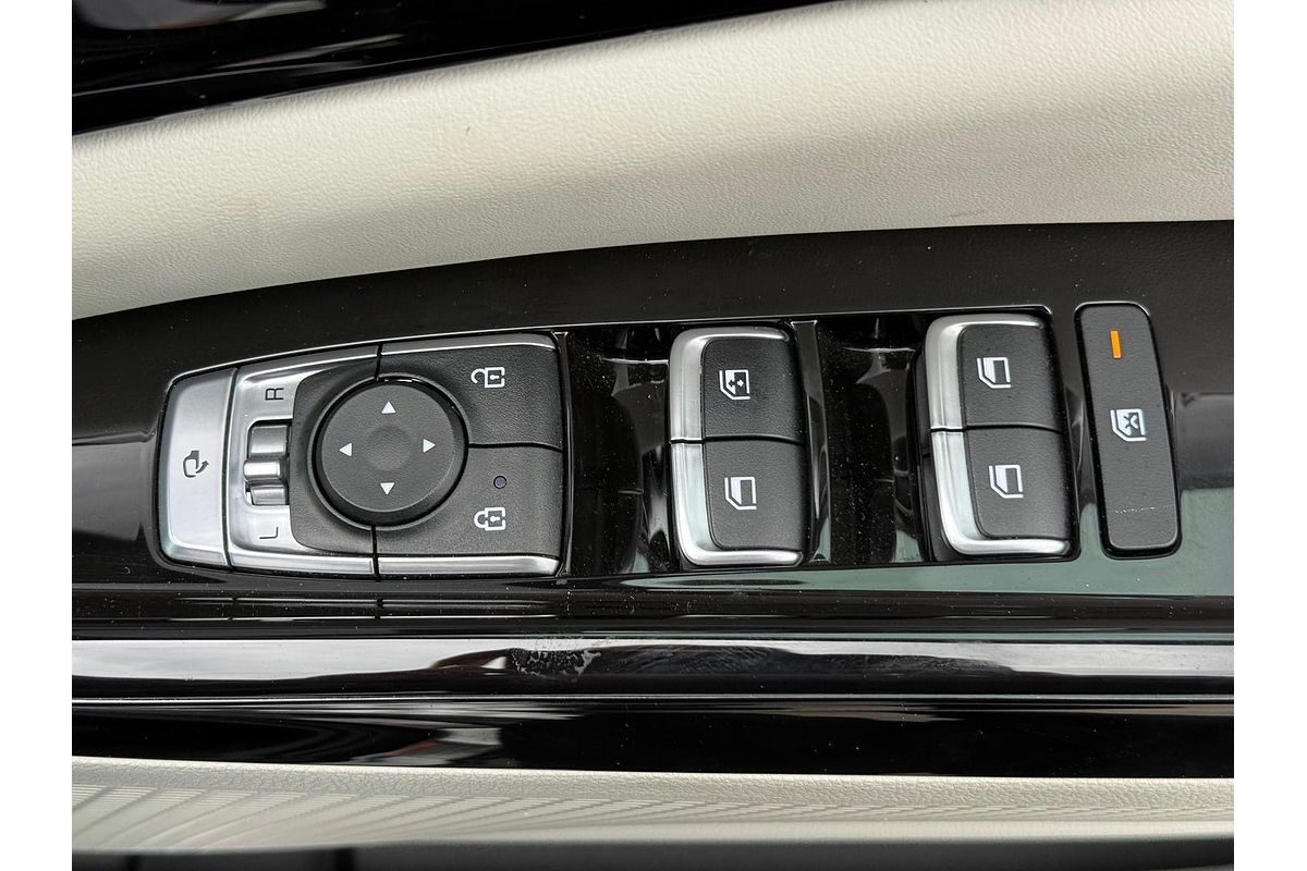 2023 Kia Carnival Special Edition KA4