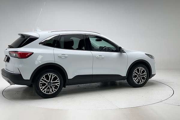 2021 Ford Escape ZH