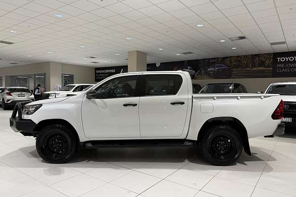 2022 Toyota Hilux SR GUN126R 4X4