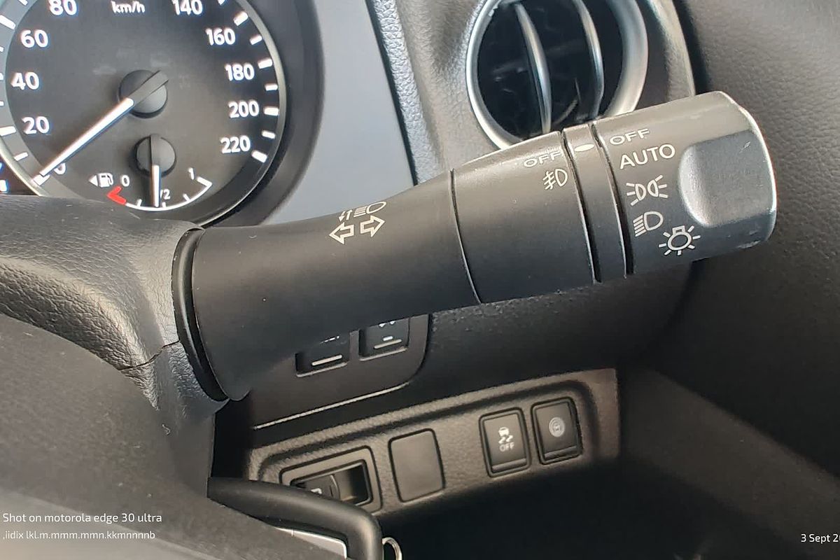 2021 Nissan Navara ST D23 4X4
