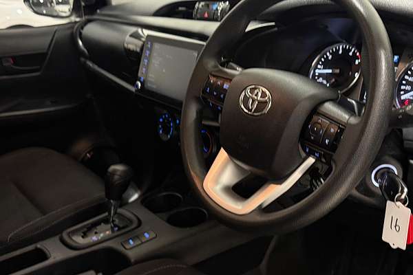 2022 Toyota Hilux SR GUN126R 4X4