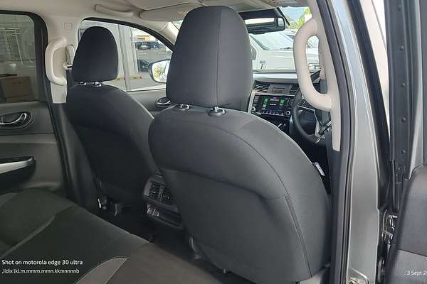 2021 Nissan Navara ST D23 4X4