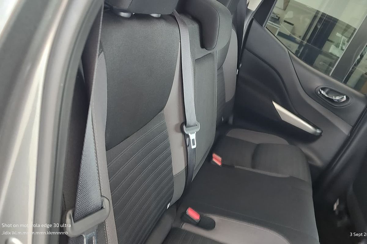 2021 Nissan Navara ST D23 4X4