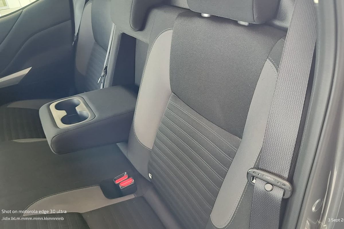 2021 Nissan Navara ST D23 4X4