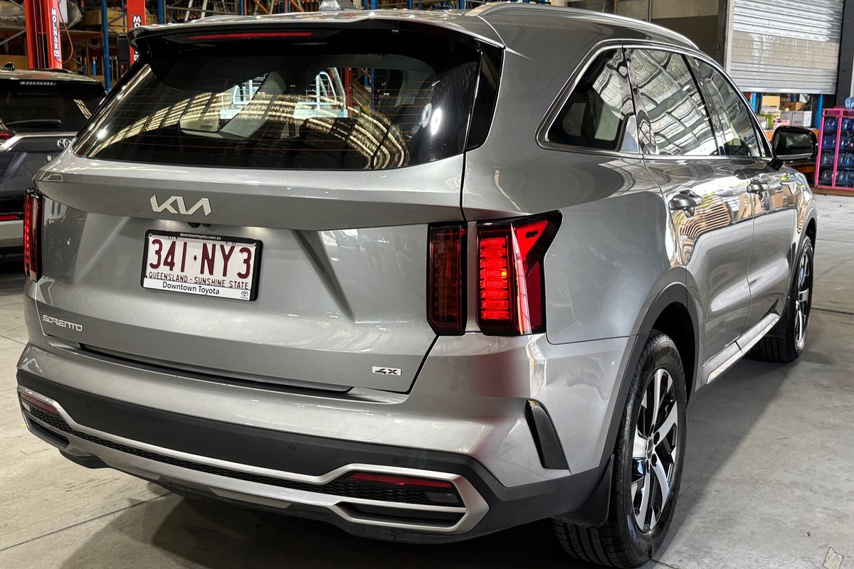 2022 Kia Sorento Sport MQ4