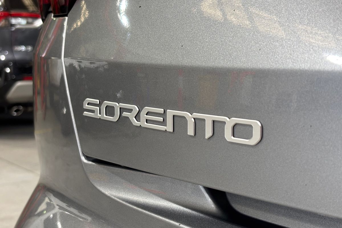 2022 Kia Sorento Sport MQ4