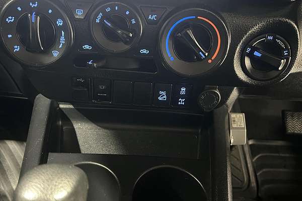 2021 Toyota Hilux SR GUN126R 4X4