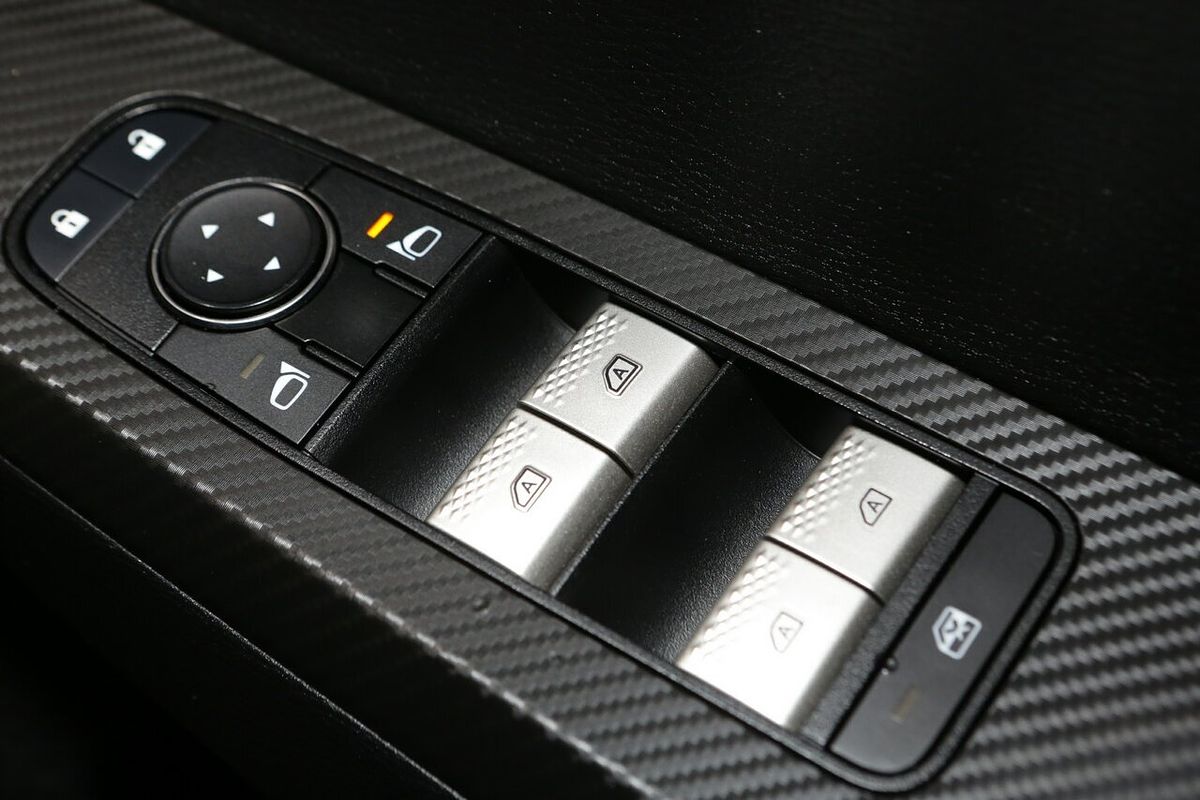 2023 Mitsubishi Outlander ES ZM