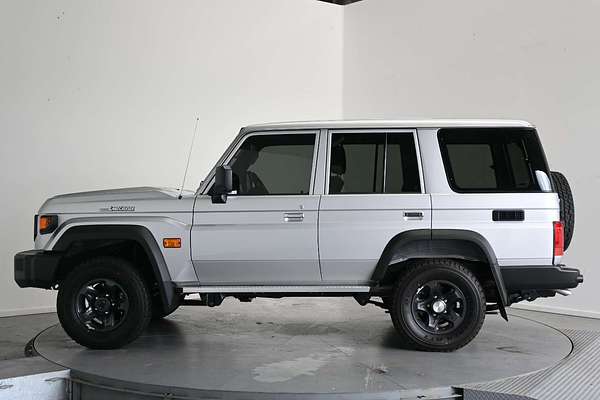 2024 Toyota Landcruiser GXL VDJL76R
