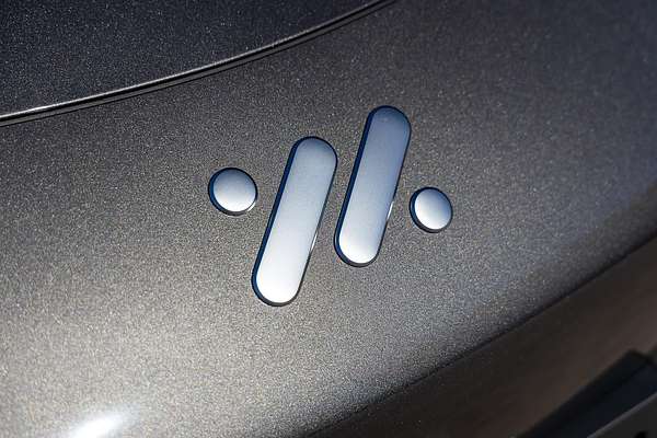 2025 MG IM6 Performance S12L