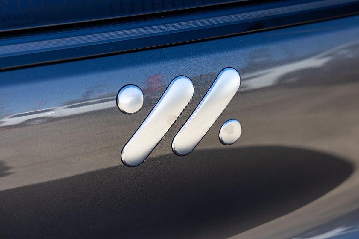 2025 MG IM6 Performance S12L