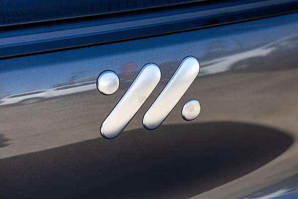 2025 MG IM6 Performance S12L