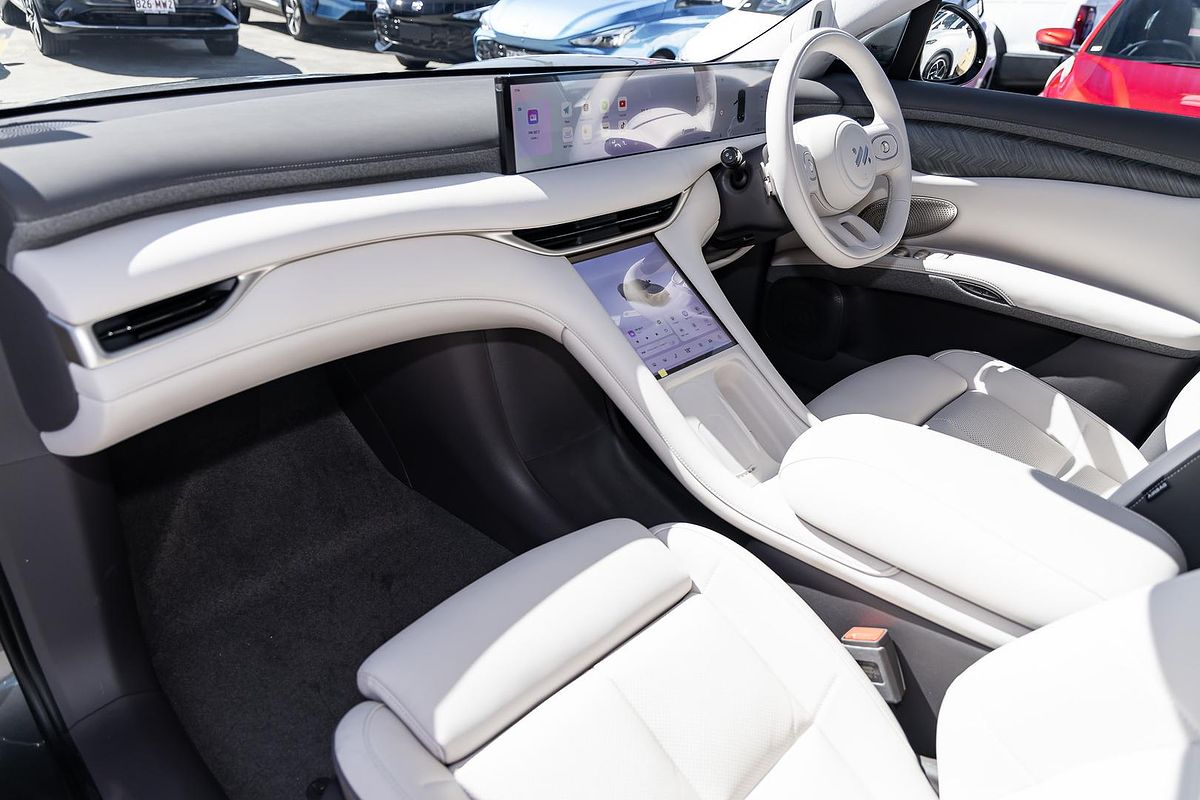 2025 MG IM6 Performance S12L