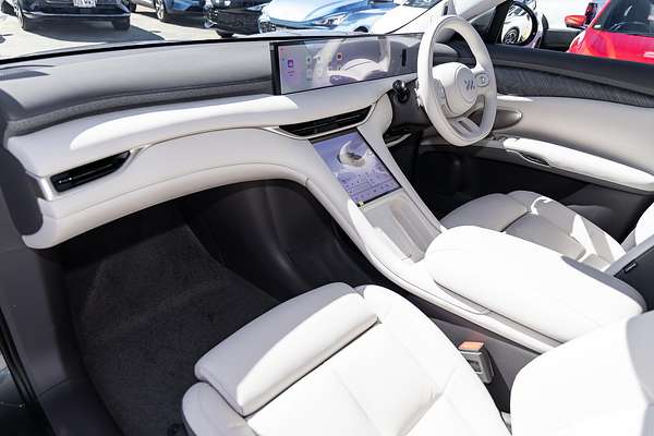 2025 MG IM6 Performance S12L