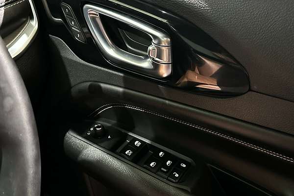 2023 Jeep Compass S-Limited M6