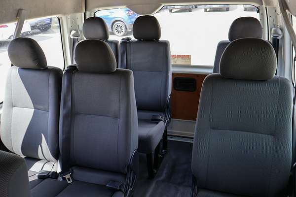 2016 Toyota Hiace Commuter TRH223R
