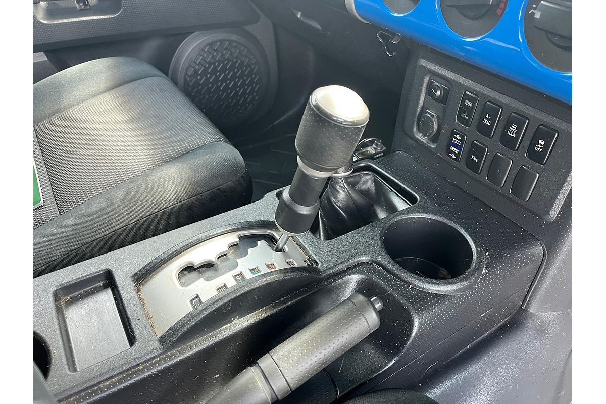 2012 Toyota FJ Cruiser GSJ15R