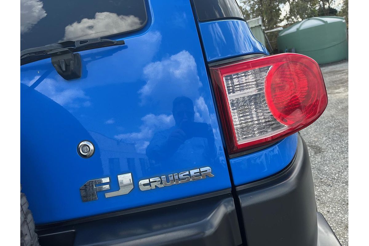 2012 Toyota FJ Cruiser GSJ15R