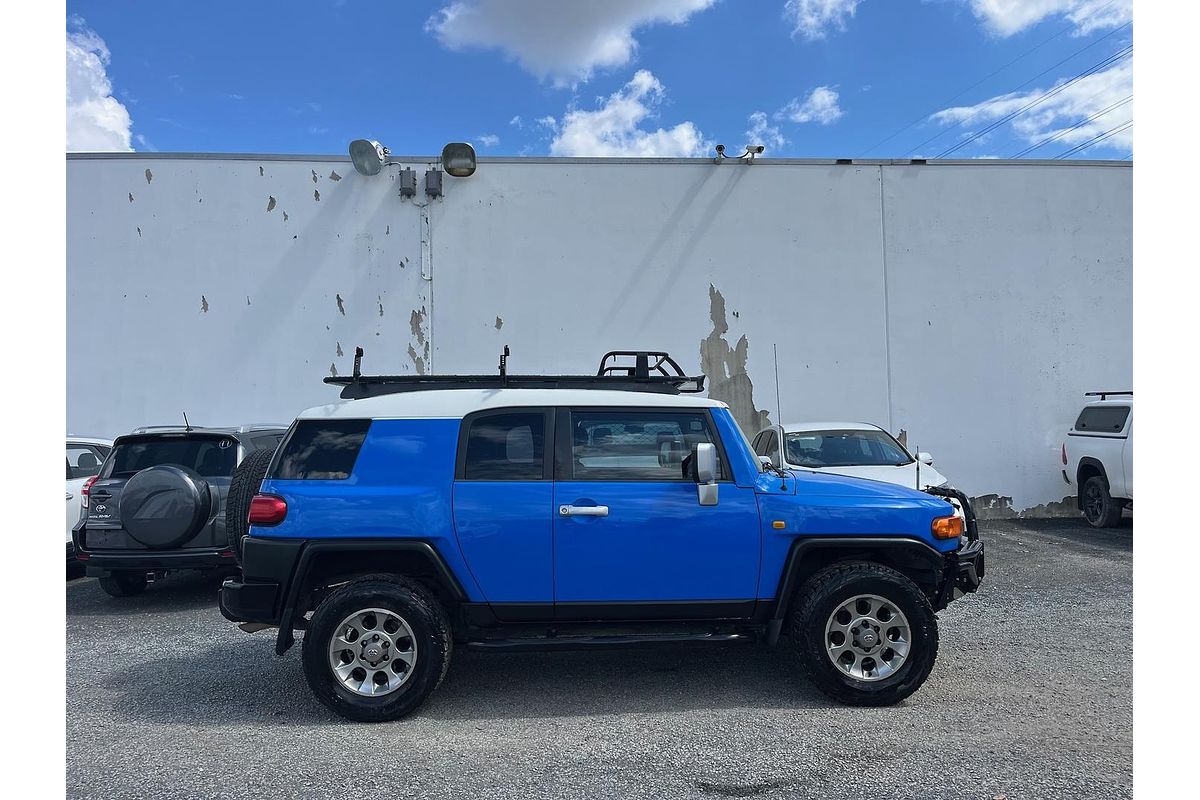 2012 Toyota FJ Cruiser GSJ15R
