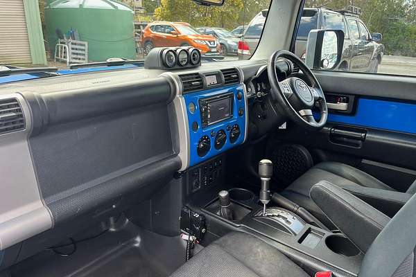 2012 Toyota FJ Cruiser GSJ15R