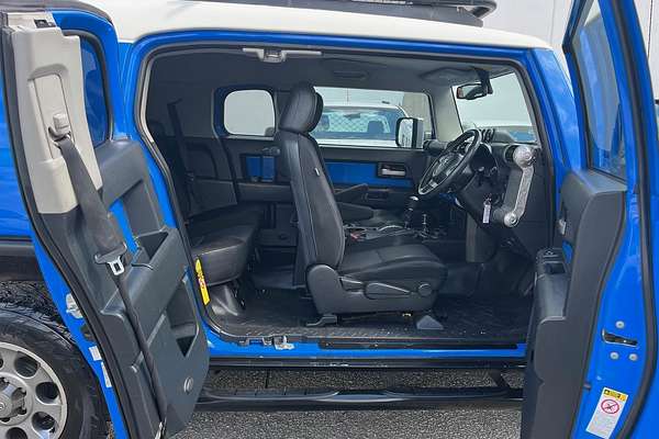 2012 Toyota FJ Cruiser GSJ15R