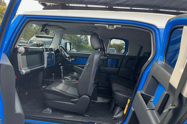 2012 Toyota FJ Cruiser GSJ15R