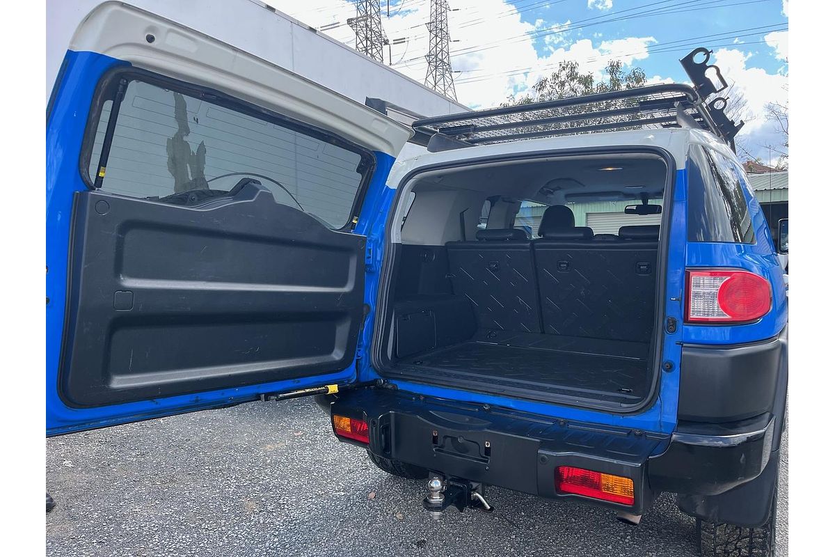 2012 Toyota FJ Cruiser GSJ15R