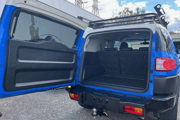 2012 Toyota FJ Cruiser GSJ15R