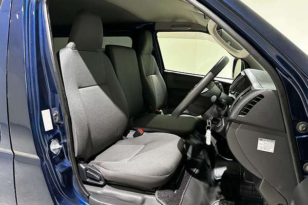 2021 Toyota Hiace TRH200V