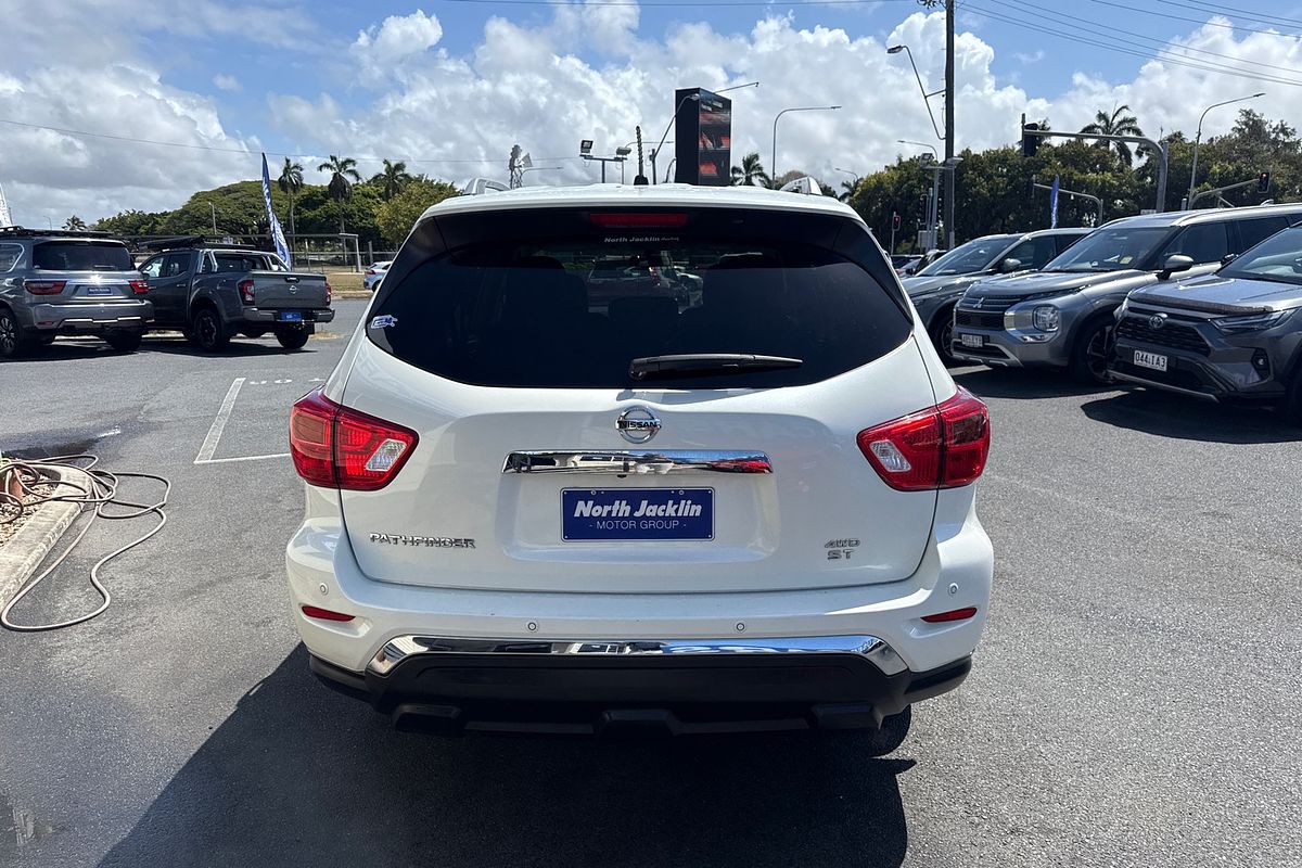 2017 Nissan Pathfinder ST R52 Series II