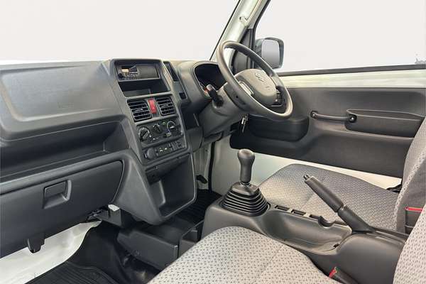 2024 Suzuki Carry KC 4WD