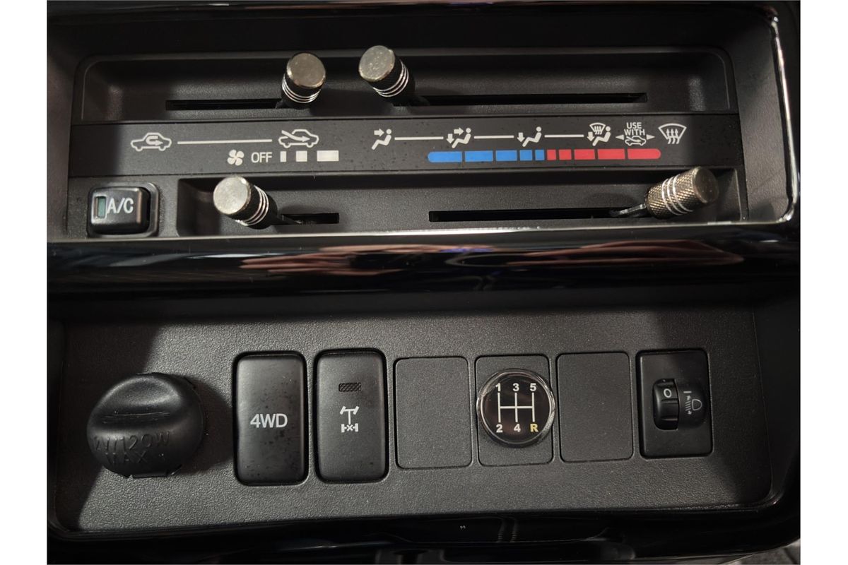 2016 Daihatsu Hijet Jumbo 4WD