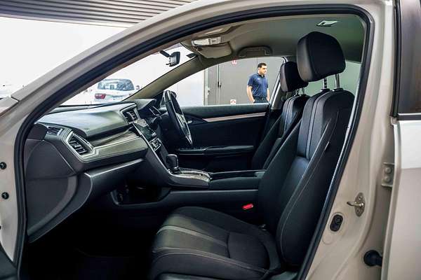 2020 Honda Civic VTi-L 10th Gen