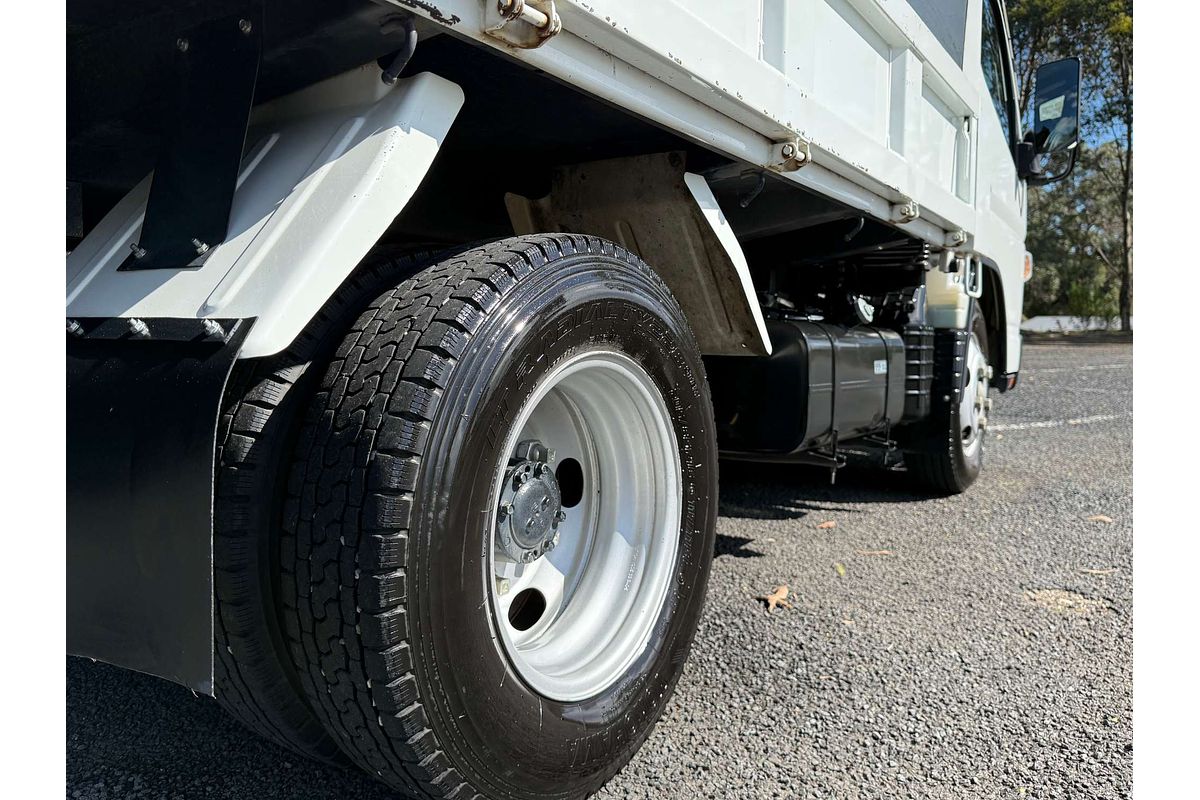 2023 Fuso Canter 615 SWB