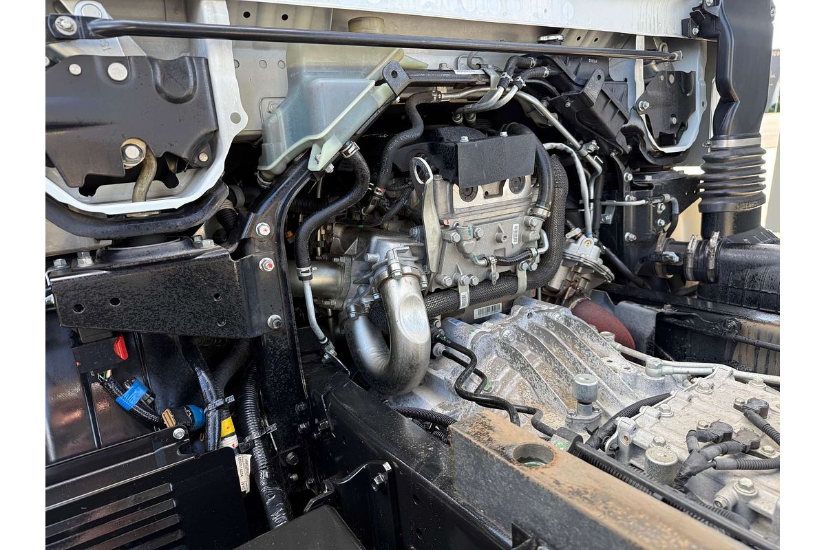 2023 Fuso Canter 615 SWB